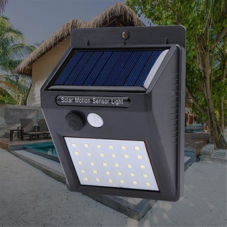 Lampa cu LED incarcare solara si senzor de miscare 30 x LED3