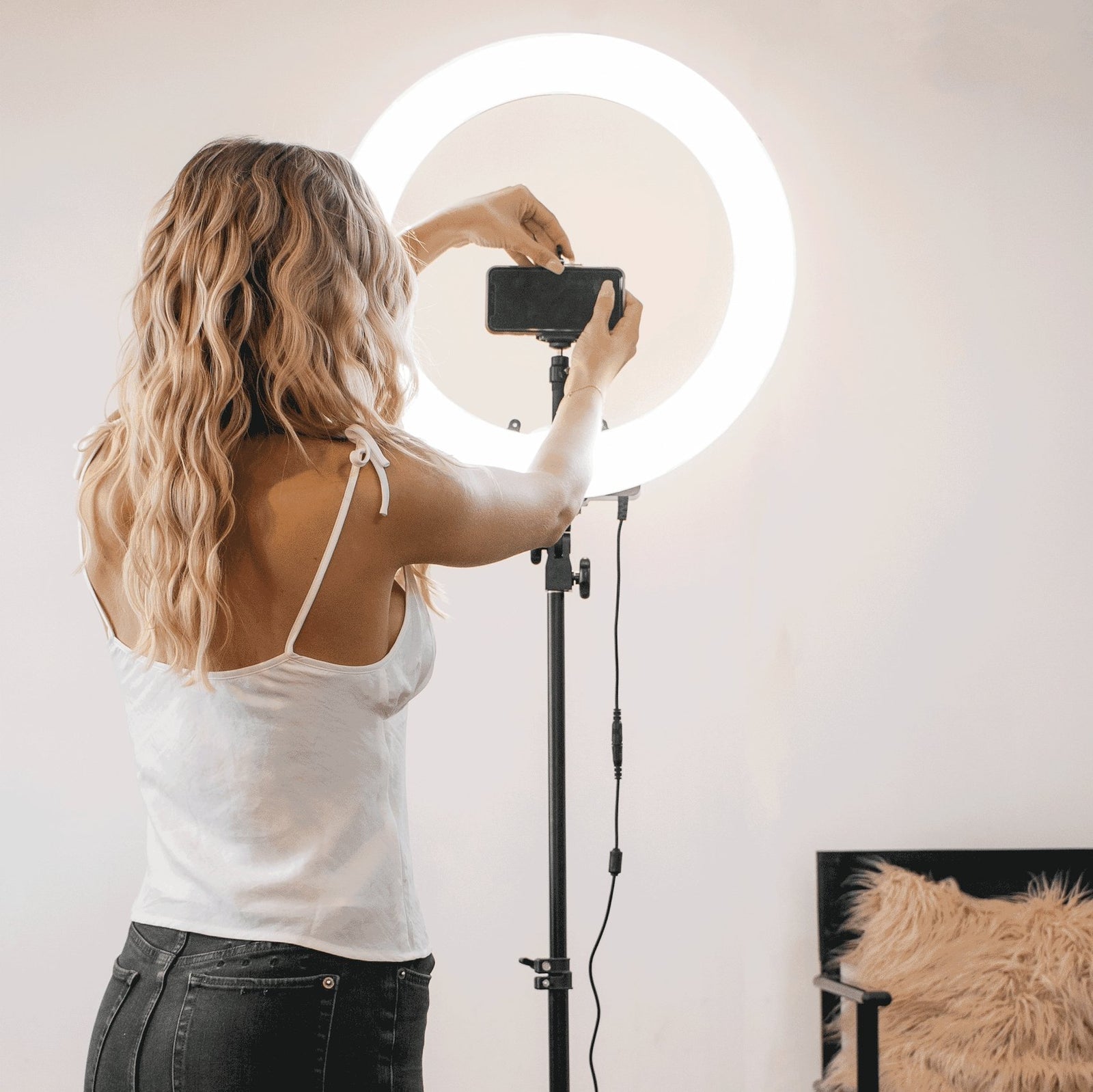 Lampa circulara LED Ring Light, lumina calda/rece/neutra, telecomanda, 25cm